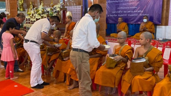 Learning From The Monks At Kongka Pimuk Temple